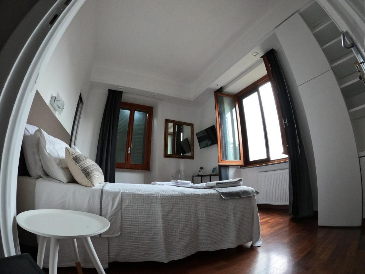 Bed and breakfast Emi's 2*