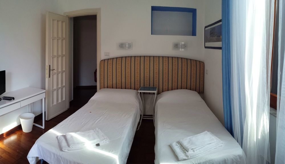 Bed and breakfast Emi's 2*